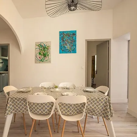 Le Convivial ~ Climatisation ~ Terrasse ~ Halles Narbonne